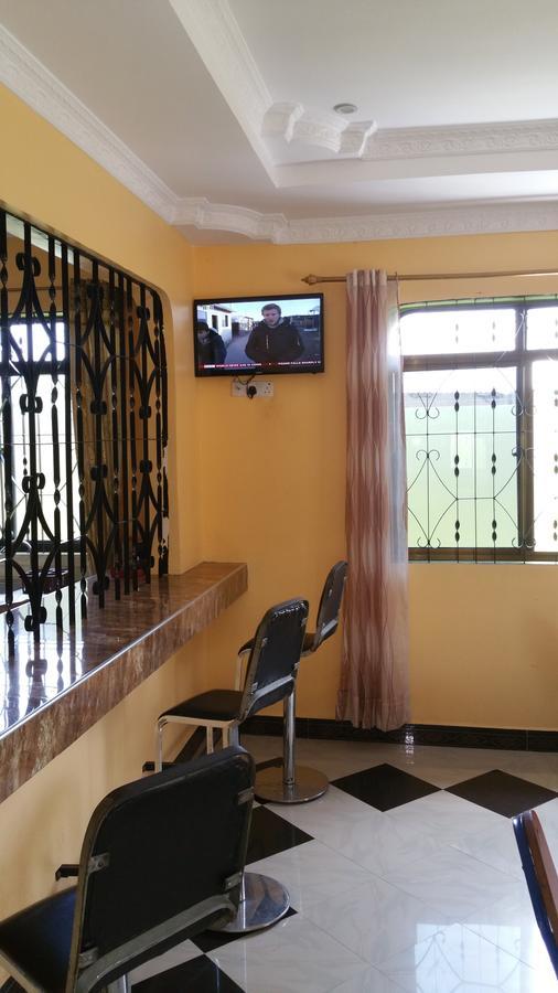 Mauya Executive Lodge Dar es Salaam Buitenkant foto